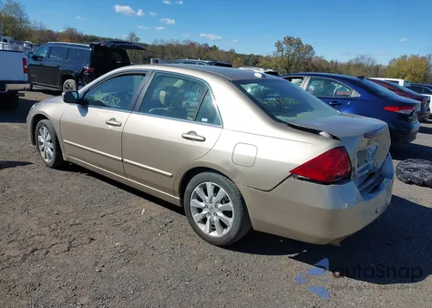 2007 Honda Accord 3.0 Ex z USA, uszkodzony, nr VIN 1HGCM665X7A004294